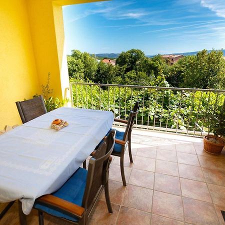 Apartments Familie Vujec Skrbčići Dış mekan fotoğraf