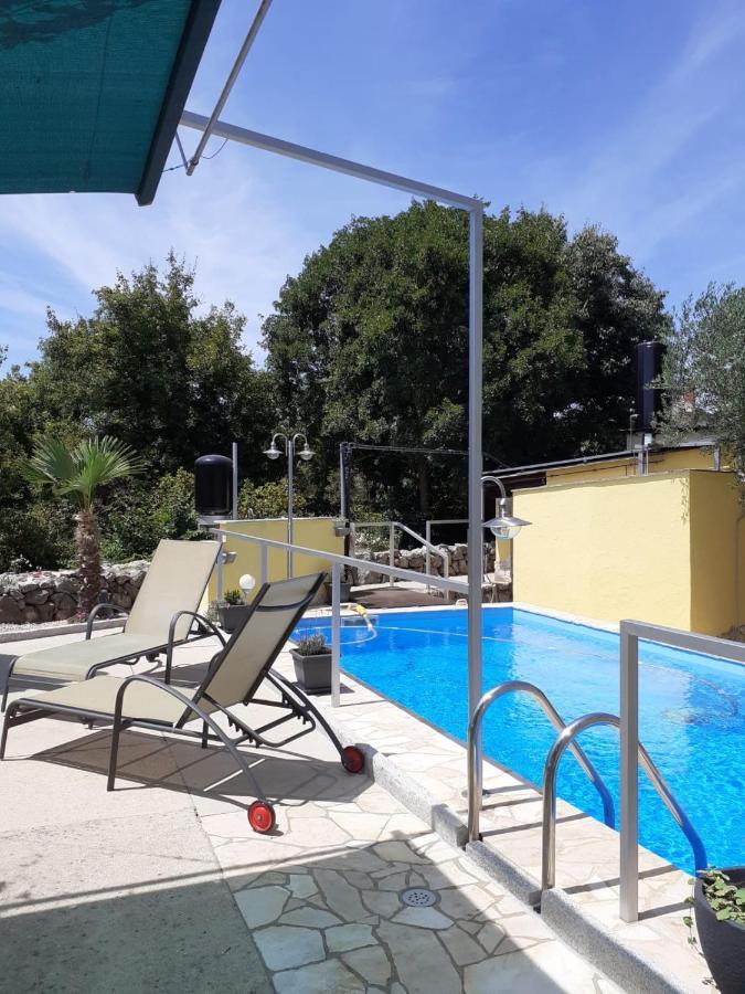 Apartments Familie Vujec Skrbčići Dış mekan fotoğraf
